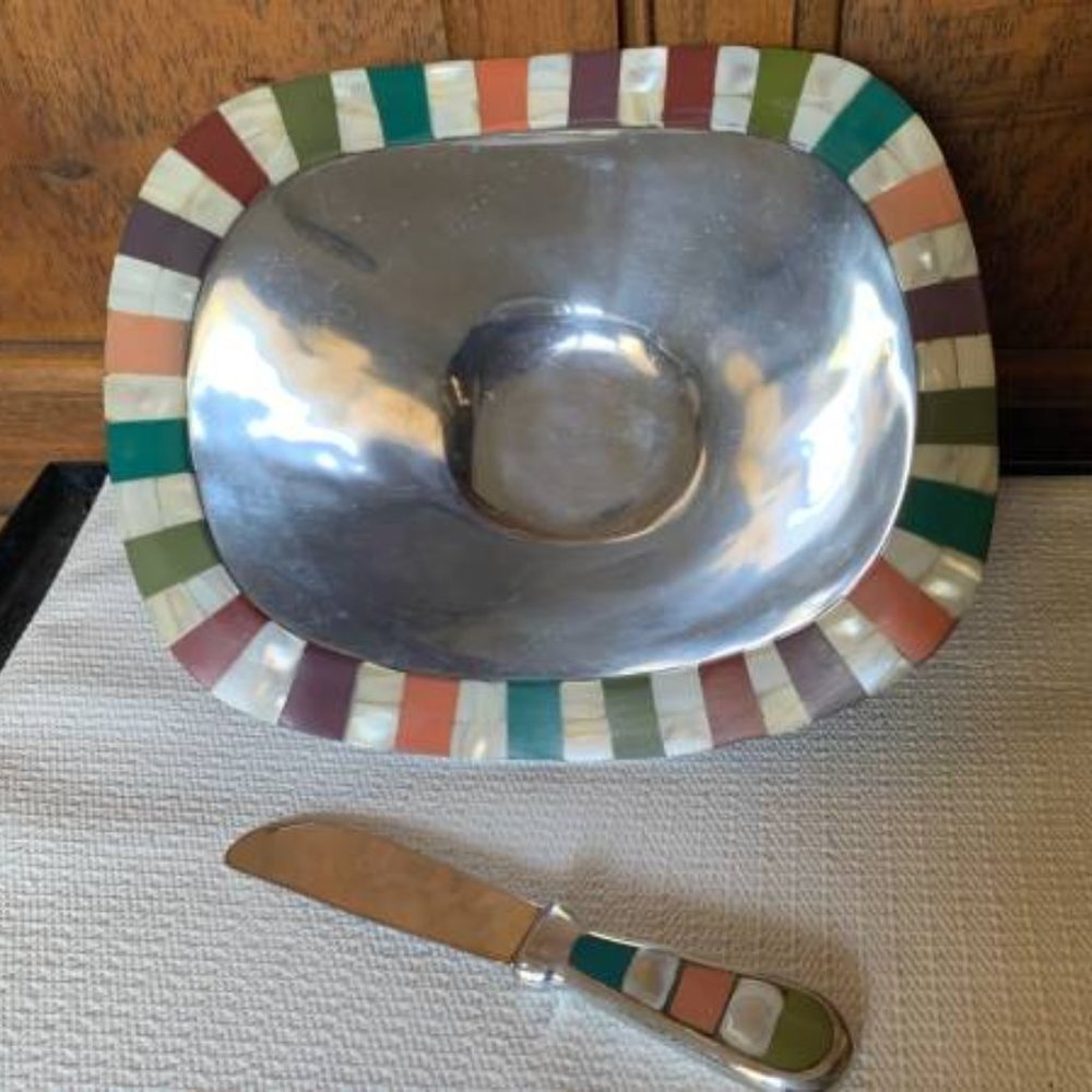 South Coast Silver Tone Bowl and Knife Set Trimmed in Colors